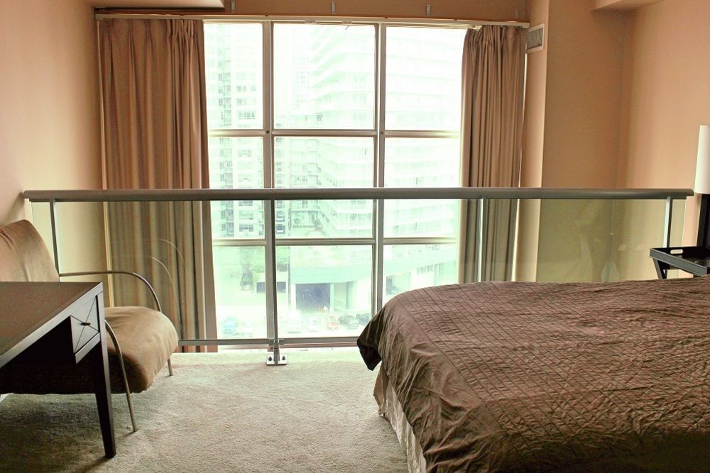 Blue Jays Aparment Apartment Toronto Exterior photo