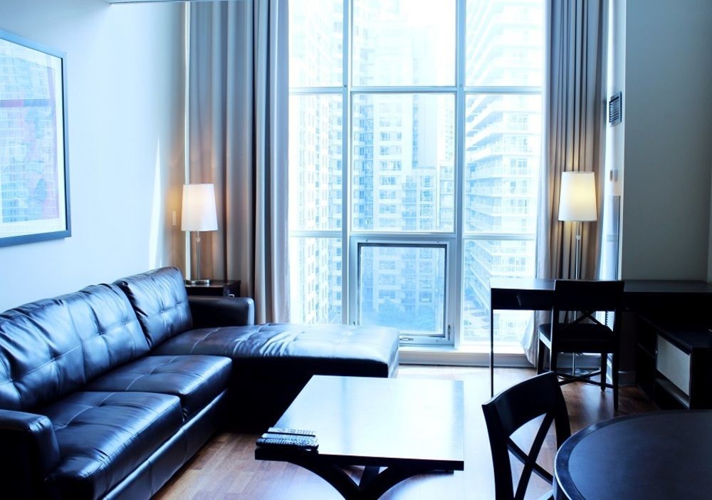 Blue Jays Aparment Apartment Toronto Exterior photo